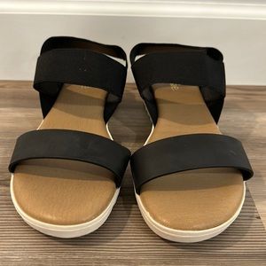 Kensie Womens Sandals Black Platform Memory Foam Sling Back Comfortable Size 8M